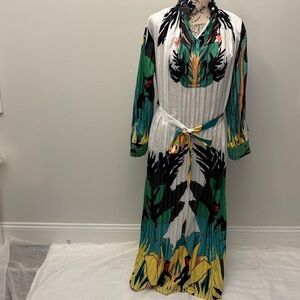 Elegant Green and Black Leaf Print Blouse